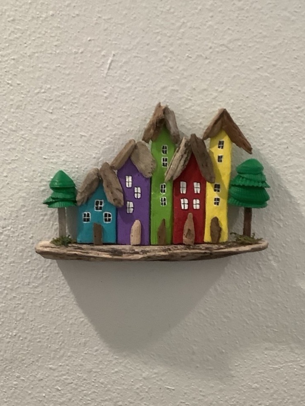 Driftwood Art, Driftwood Painted Houses w/Seashell Trees, Coastal